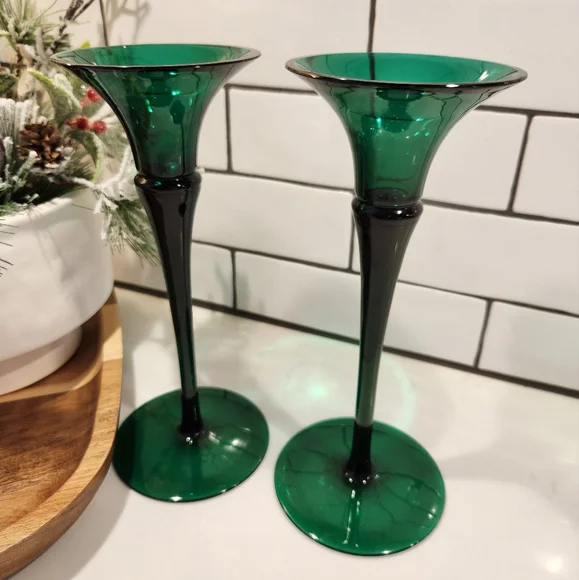 Oneida Hand Cut and Blown Christmas Green tapered candle holders - Picture 4 of 5